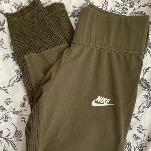 Nike leggings